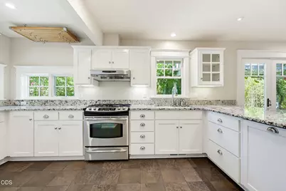 235 Gibson Street, Talent, OR 97540 - Photo 21