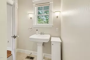 235 Gibson St, Talent, OR 97540 - Photo 27