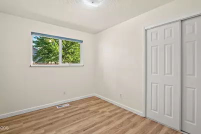 776 NW Carol Drive, Grants Pass, OR 97526 - Photo 25