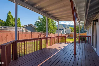 776 NW Carol Drive, Grants Pass, OR 97526 - Photo 31