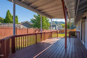 776 NW Carol Dr, Grants Pass, OR 97526 - Photo 31