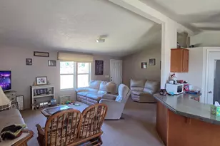 7433 Mina Bird Dr, Bonanza, OR 97623 - Photo 9