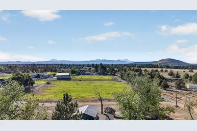 21485 Modoc Lane, Bend, OR 97702 - Photo 3