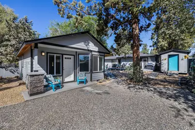 647 NE Lafayette Avenue #A, B, Bend, OR 97701 - Photo 31