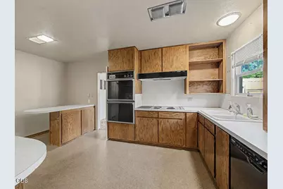 1962 Manzanita Street, Klamath Falls, OR 97601 - Photo 11