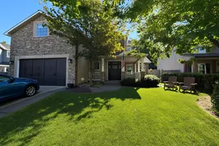 4573 Wolf Run Dr, Medford, OR 97504 - Photo 1