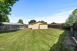 1452 Carolyn Cir, Medford, OR 97504 - Photo 25