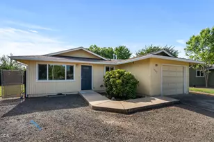 1452 Carolyn Cir, Medford, OR 97504 - Photo 33