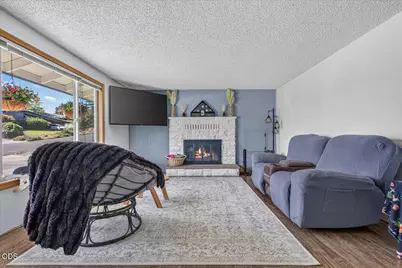 1825 Hybiscus Street, Medford, OR 97504 - Photo 5