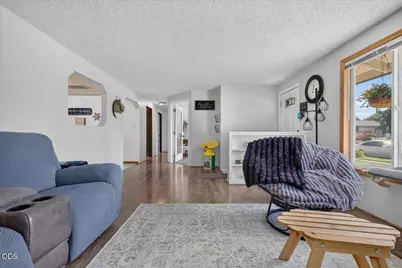 1825 Hybiscus Street, Medford, OR 97504 - Photo 7