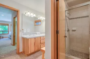 57864 Blue Grouse Ln, Sunriver, OR 97707 - Photo 21