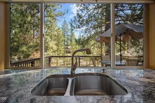17924 Foursome Ln, Sunriver, OR 97707 - Photo 9