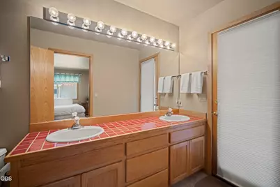 17924 Foursome Lane, Sunriver, OR 97707 - Photo 19