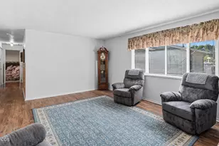 1509 NW 8th St, Redmond, OR 97756 - Photo 13