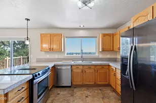 3244 SW 34th St, Redmond, OR 97756 - Photo 13