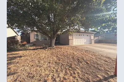 2321 Savannah Drive, Central Point, OR 97502 - Photo 1