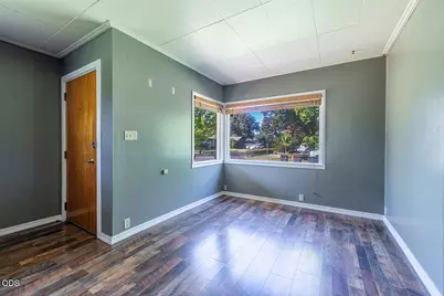 221 Vancouver Avenue, Medford, OR 97504 - Photo 9