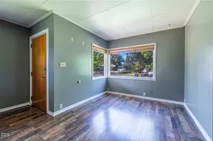 221 Vancouver Ave, Medford, OR 97504 - Photo 9