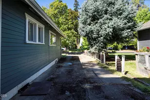 221 Vancouver Ave, Medford, OR 97504 - Photo 35