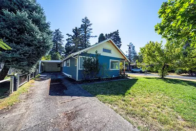 221 Vancouver Avenue, Medford, OR 97504 - Photo 5