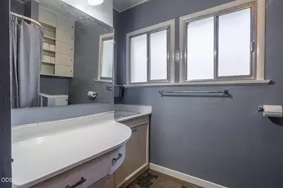 221 Vancouver Avenue, Medford, OR 97504 - Photo 27