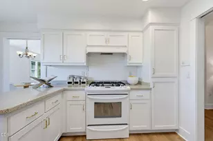 592 Nandina St, Ashland, OR 97520 - Photo 17