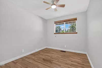 1725 Howell Avenue, Medford, OR 97501 - Photo 15