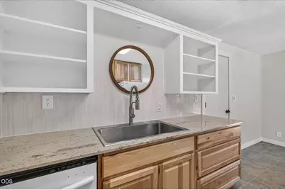 1725 Howell Avenue, Medford, OR 97501 - Photo 7