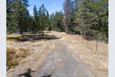 15357 Meadows Road #1200, White City, OR 97503 - Photo 9