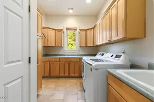9026 Arant Rd, Klamath Falls, OR 97603 - Photo 35