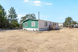 6607 Pinehurst St, Central Point, OR 97502 - Photo 7