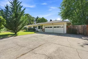 416 Ardmore Ave, Medford, OR 97504 - Photo 53