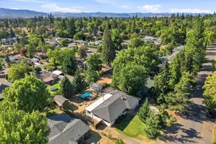416 Ardmore Ave, Medford, OR 97504 - Photo 51