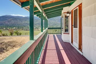 320 Gaerky Creek Rd, Ashland, OR 97520 - Photo 11