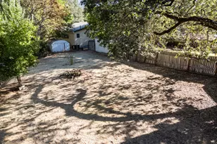 254 SW Rogue River Ave, Grants Pass, OR 97526 - Photo 35