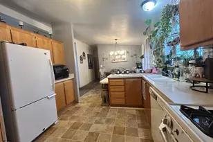 1246 2nd Ave, Gold Hill, OR 97525 - Photo 9