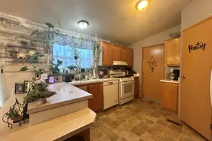 1246 2nd Ave, Gold Hill, OR 97525 - Photo 11
