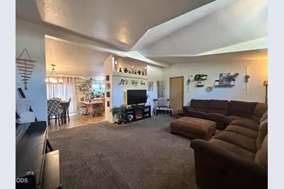 1246 2nd Avenue #UNIT 16, Gold Hill, OR 97525 - Photo 13