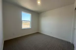 604 NE McGee St, Madras, OR 97741 - Photo 13