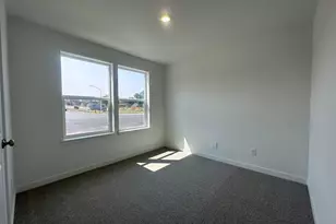 604 NE McGee St, Madras, OR 97741 - Photo 11