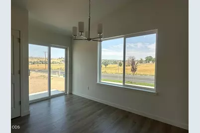 604 NE McGee Street #156, Madras, OR 97741 - Photo 5