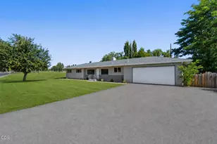 3267 Hope St, Klamath Falls, OR 97603 - Photo 5
