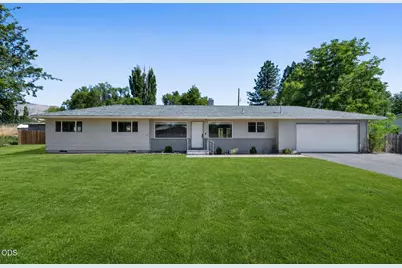 3267 Hope Street, Klamath Falls, OR 97603 - Photo 3