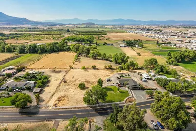 2252 Fowler Lane, Medford, OR 97502 - Photo 43