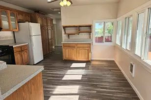 4243 Shasta Way, Klamath Falls, OR 97603 - Photo 7