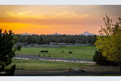 22311 McArdle Road, Bend, OR 97702 - Photo 81