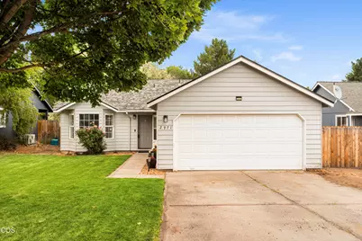 2971 SW Salmon Avenue, Redmond, OR 97756 - Photo 1
