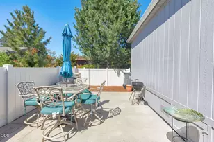 300 Winston Dr, Grants Pass, OR 97526 - Photo 19