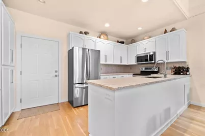 2786 Parkwood Village Lane, Central Point, OR 97502 - Photo 7