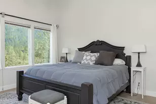 530 Greens Creek Rd, Grants Pass, OR 97527 - Photo 17